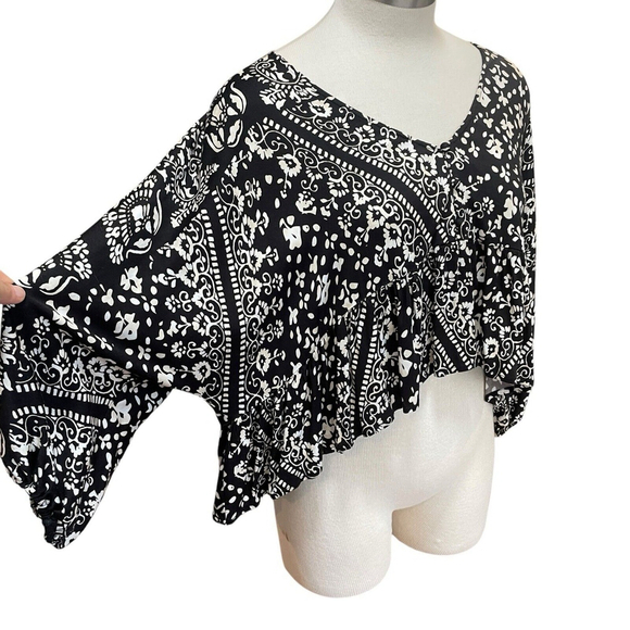 NWT Saltwater Luxe Top Madaris Ruffle Printed Black White Oversized Sz. S - Picture 5 of 10